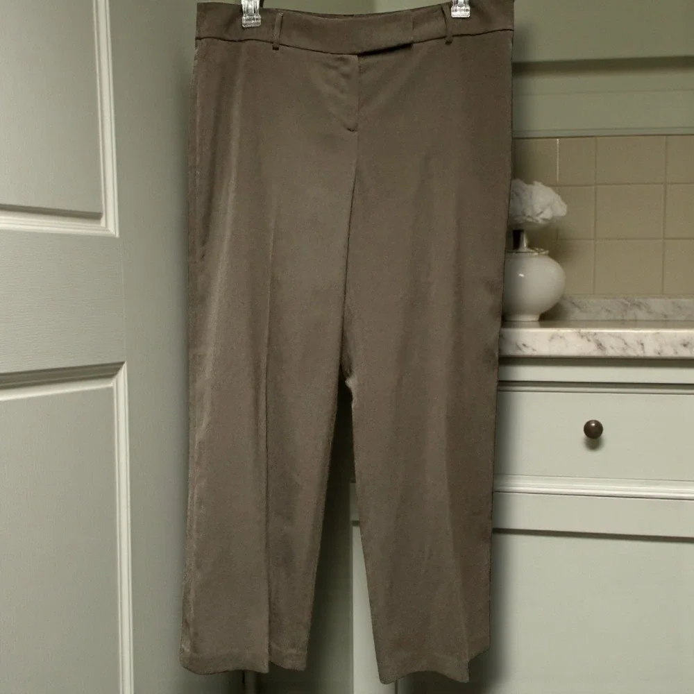 Women's Olive Wide Leg Fully Lined Dress Pants Sz 16 Tall